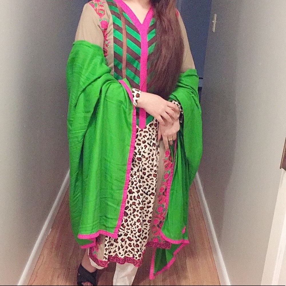 Pakistani Indian Shalwar Kameez 2 Pc Designer Suit - image 1